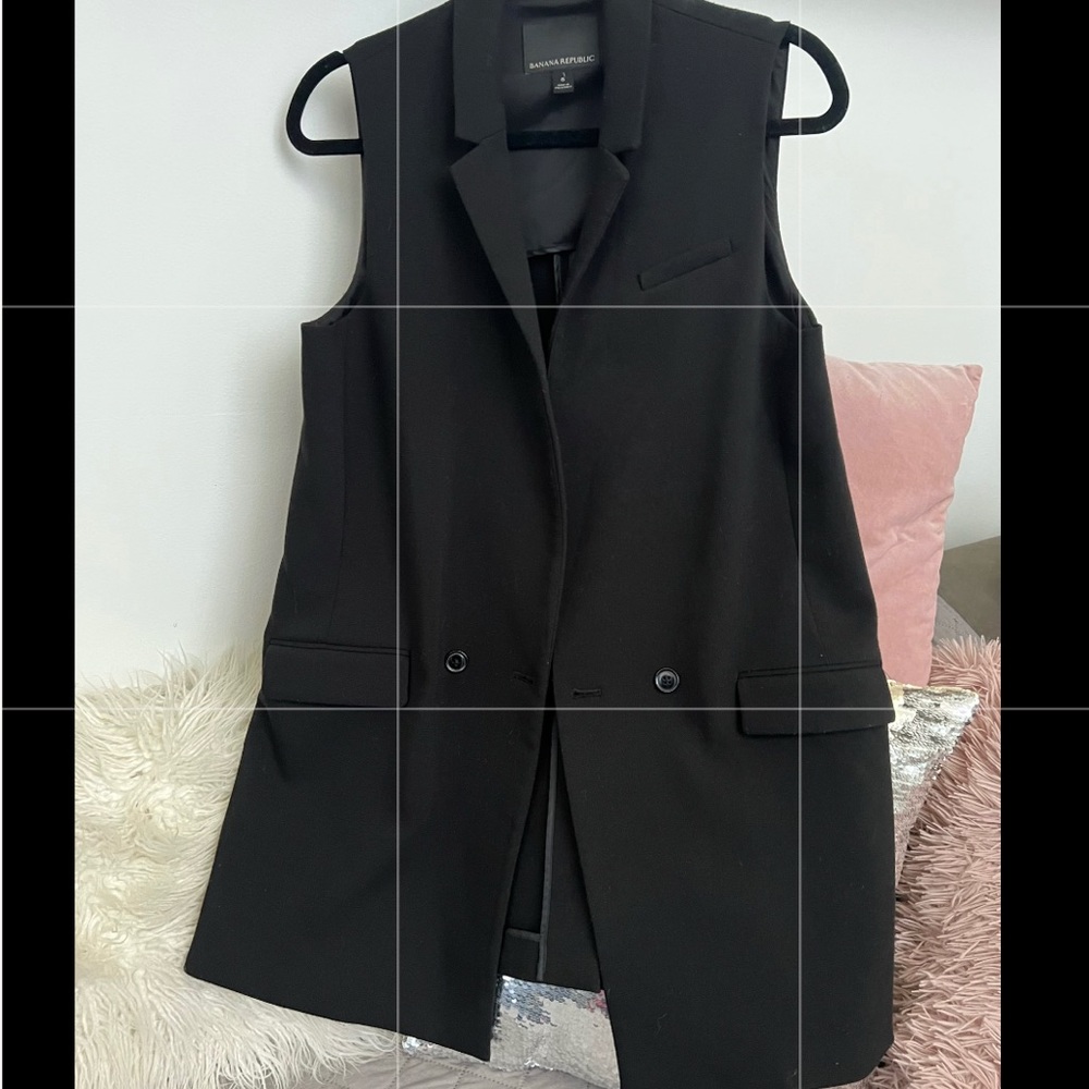Beautiful Banana Republic Vest